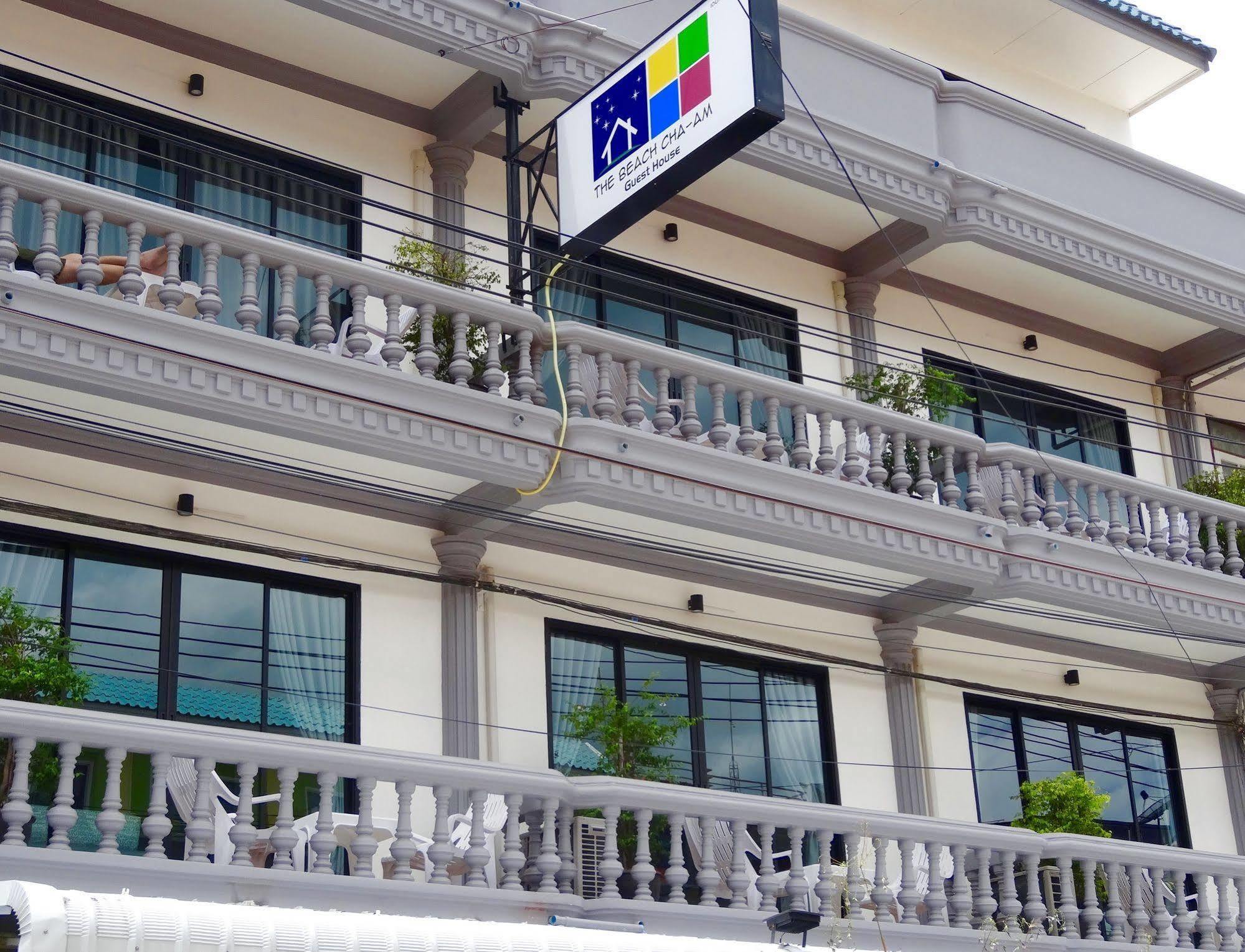 The Beach Cha Am Guest House Petchaburi Esterno foto