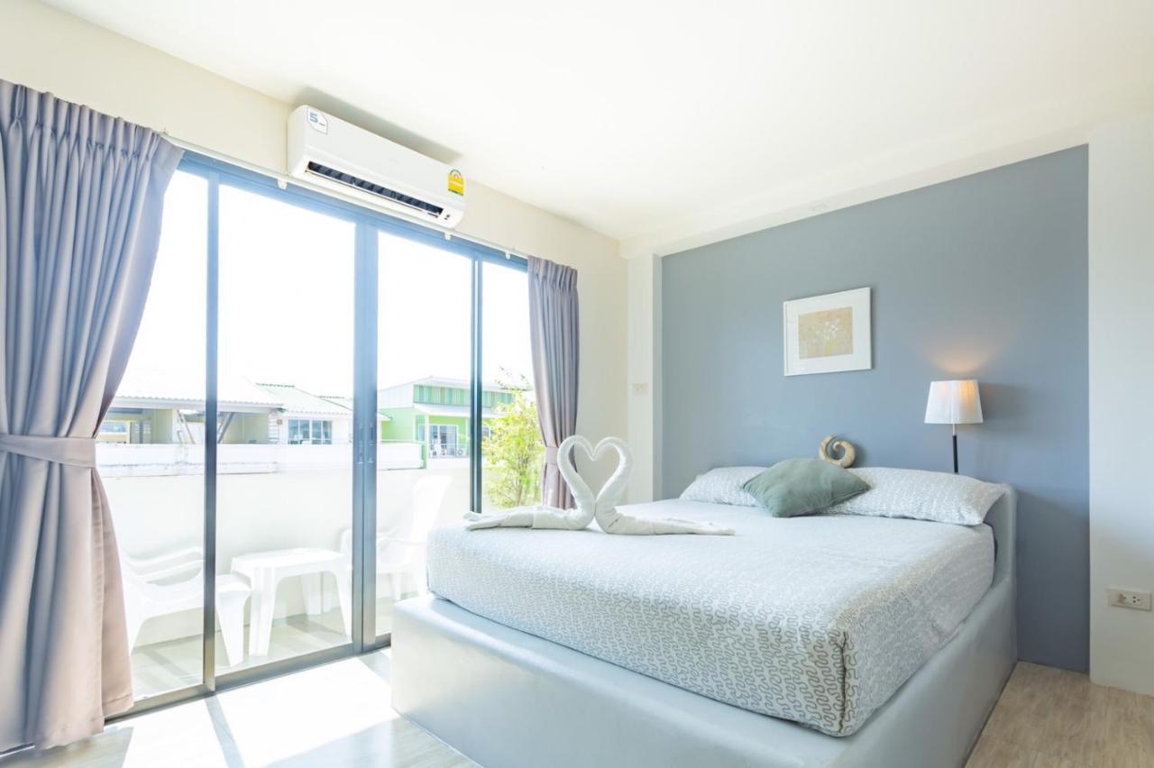 The Beach Cha Am Guest House Petchaburi Esterno foto