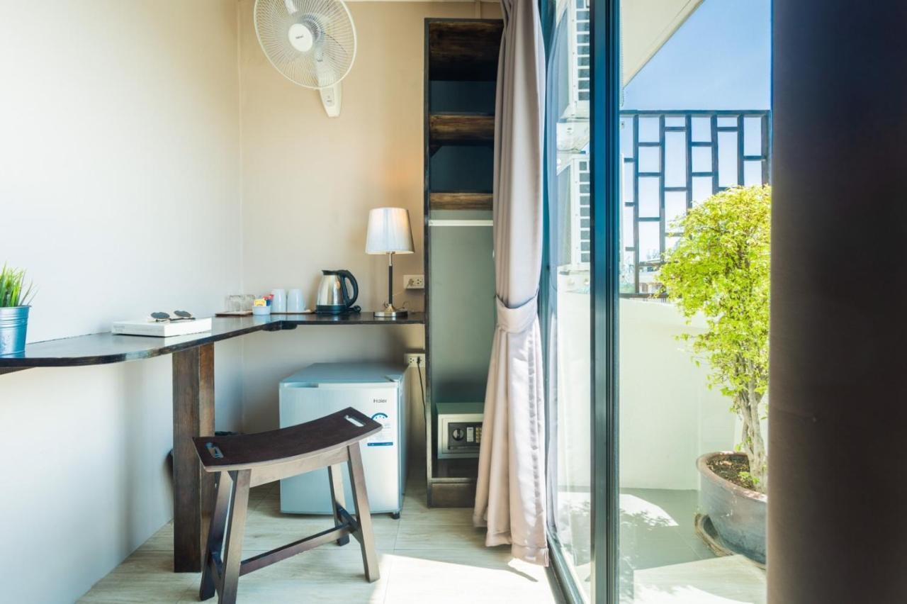 The Beach Cha Am Guest House Petchaburi Esterno foto